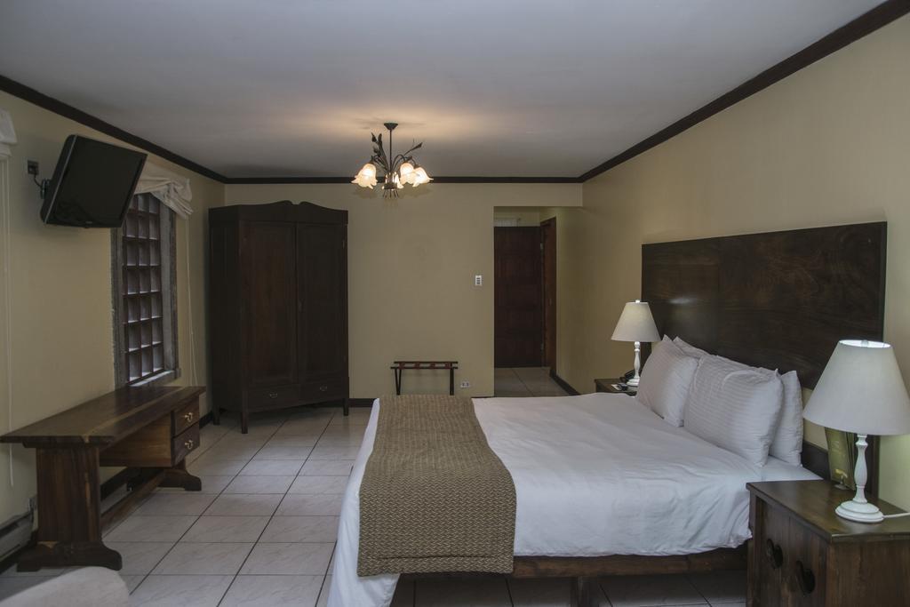 Hotel Chalet Tirol Heredia Zimmer foto